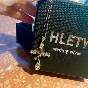 💥HLETY Sterling Silver & CZ Cross Necklace💥 NIB